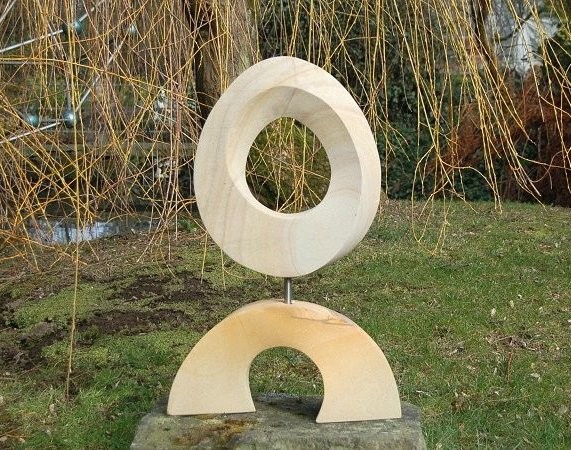 Geometric stone sculpture Möbius egg III