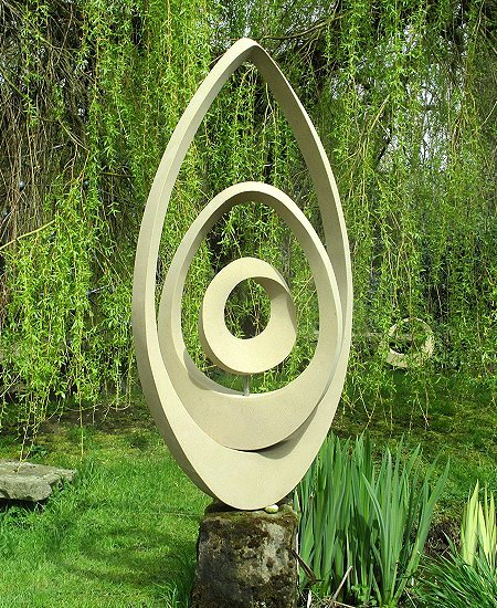 Geometric stone sculpture Möbius Egg IV - 1